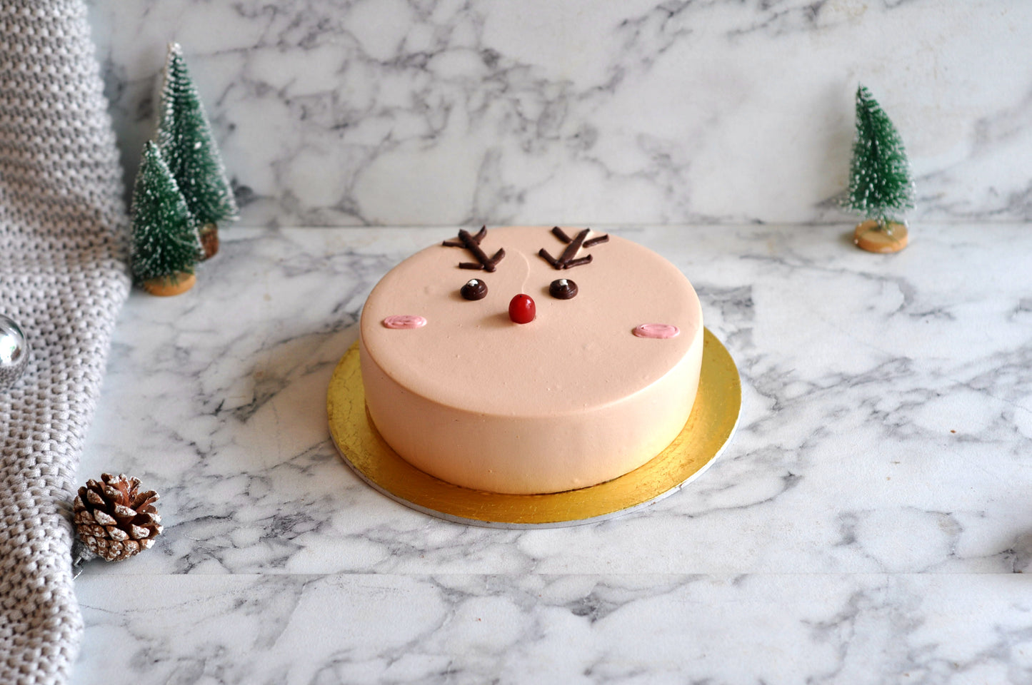 Christmas Reindeer Cake