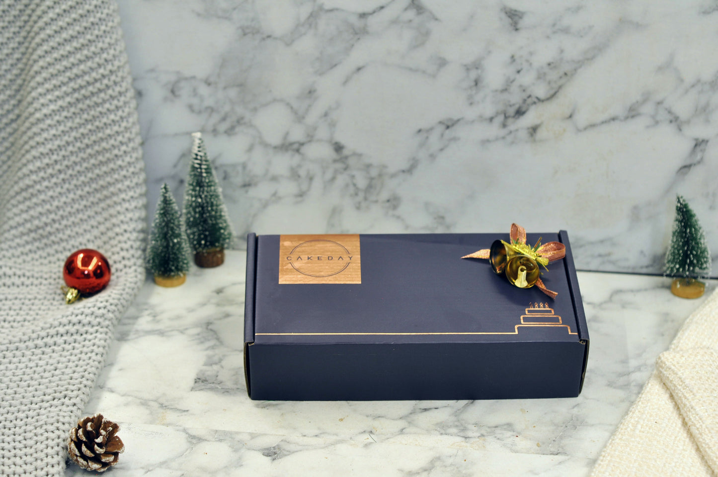 Christmas Gift Box (Plum Cake + Brownie + Cookies+ Chocolates)