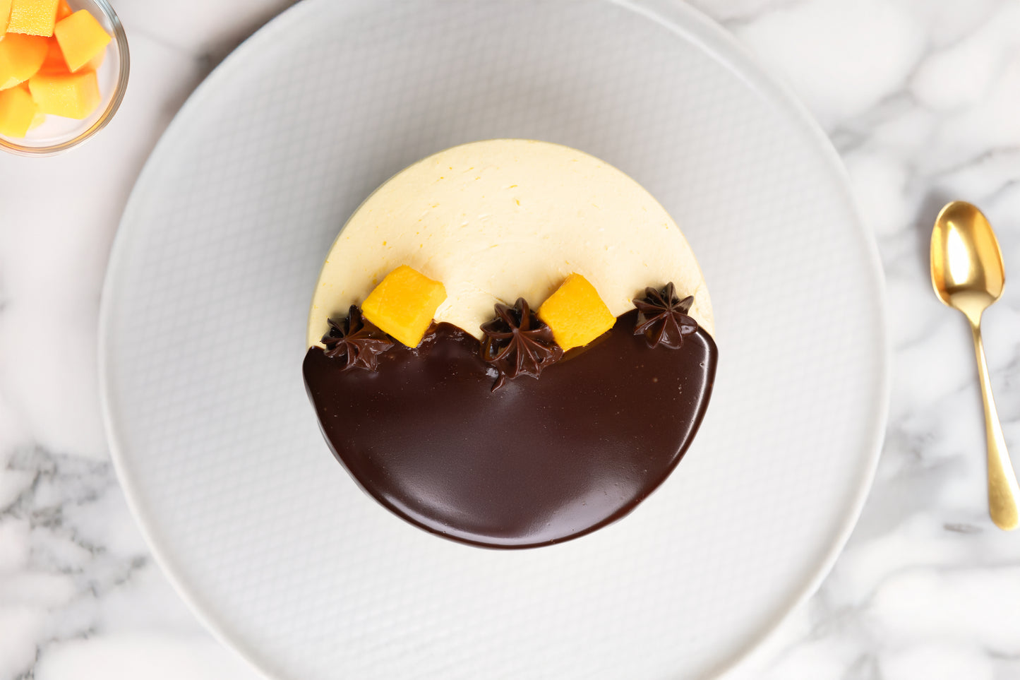 Chocolate Mango Bento Cake