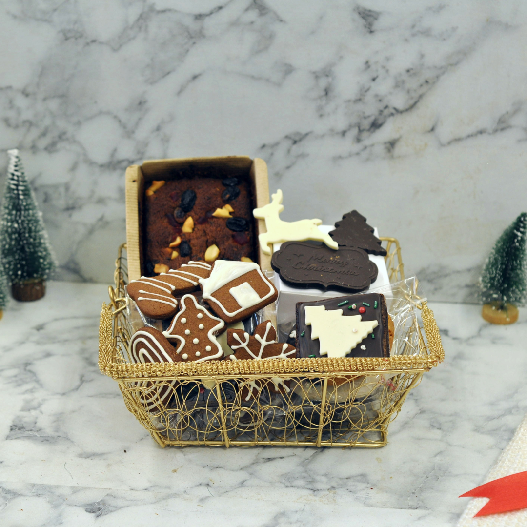 Christmas Golden Basket Gift Hamper 1