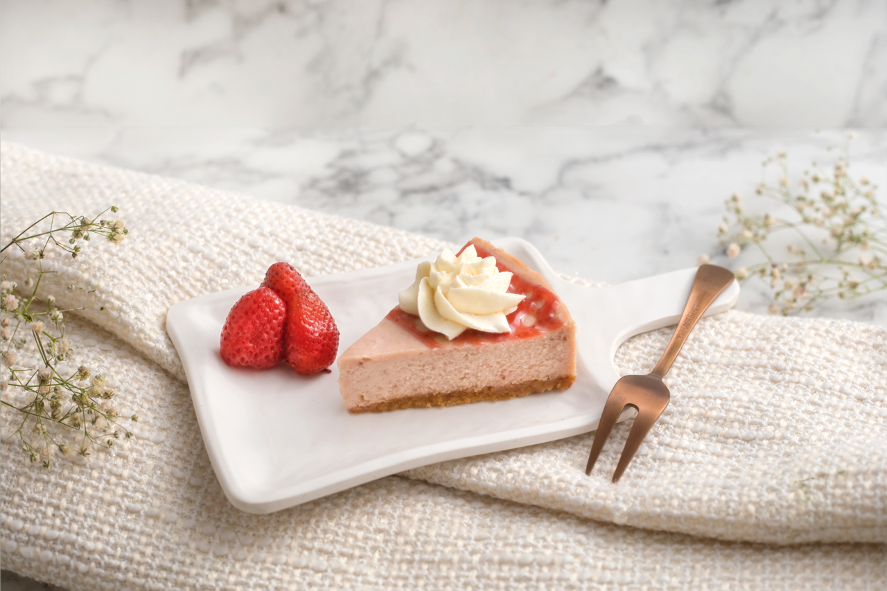 Strawberry Cheesecake Slice - Pack of 6