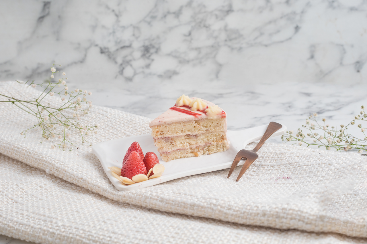 Vanilla Strawberry Pastry - Pack of 6