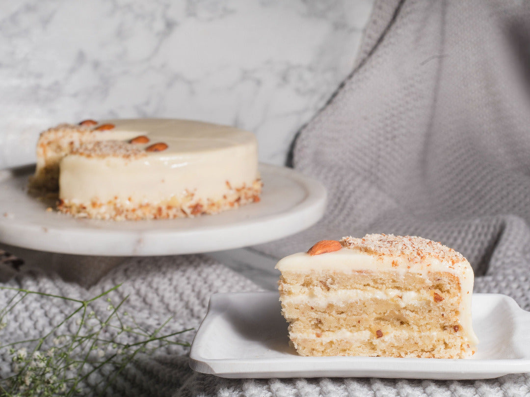 vanilla almond cake slice
