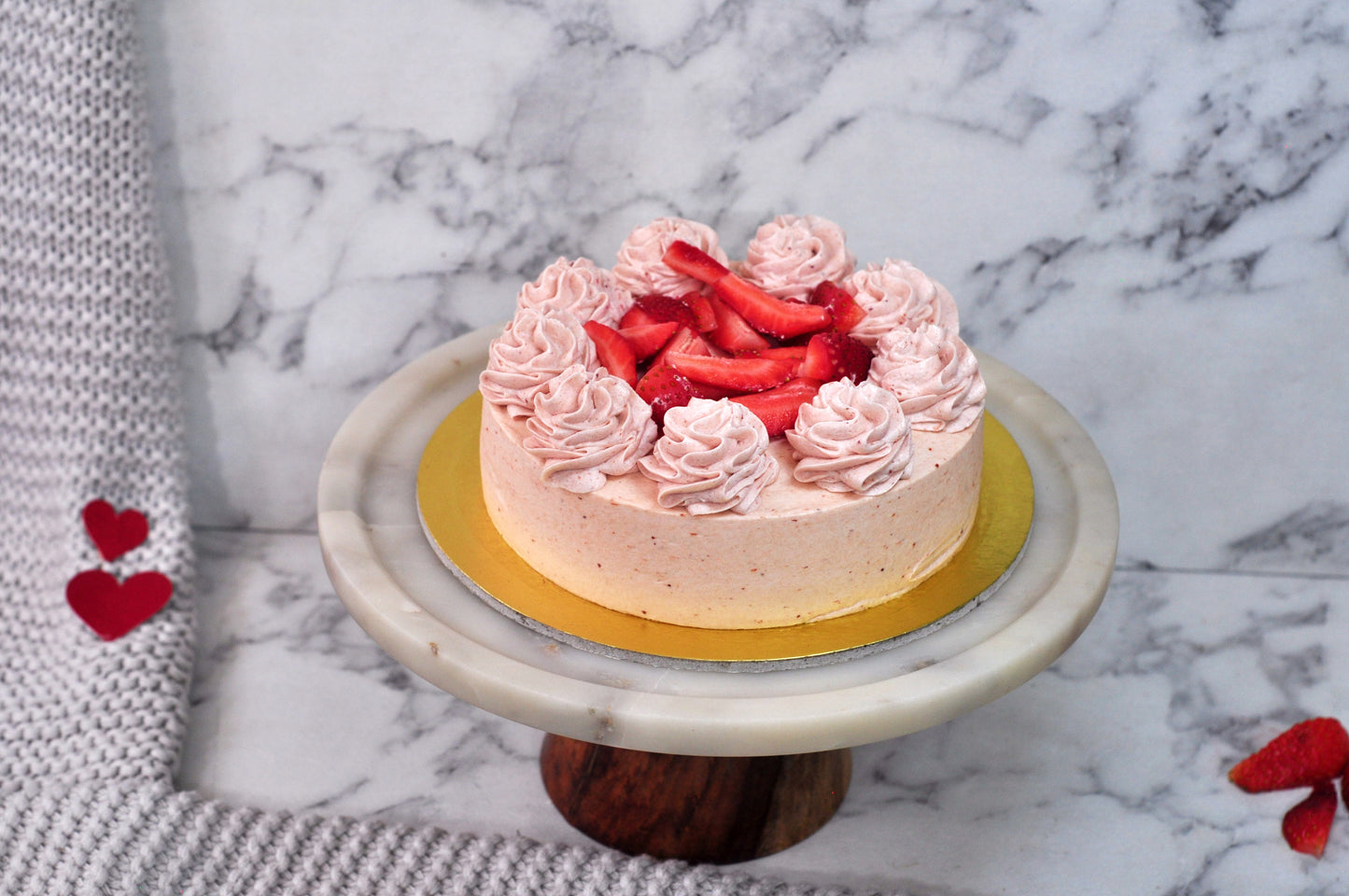 Vanilla Fresh Strawberry Cake