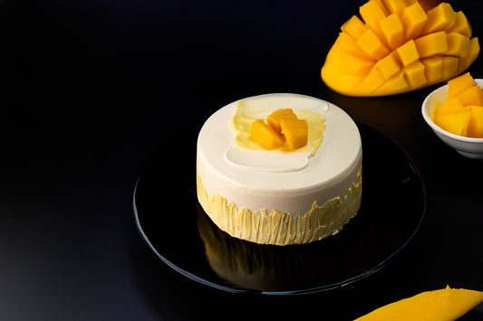 Vanilla Mango Bento Cake