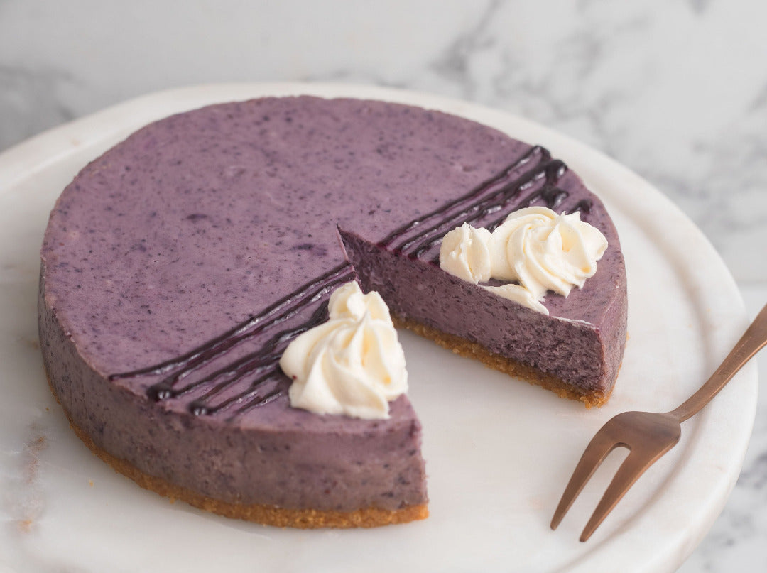 blueberry cheesecake sliced