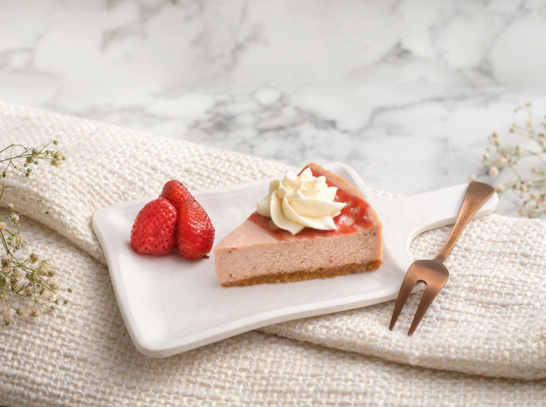 strawberry cheesecake slice