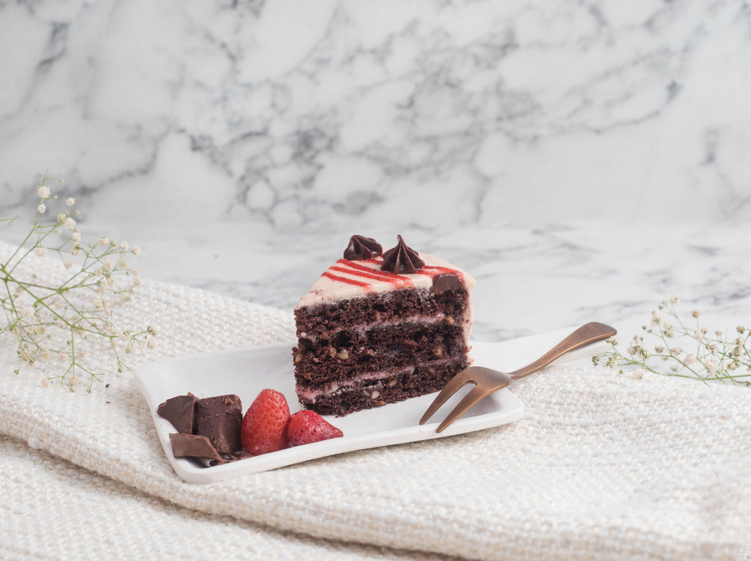 strawberry chocolate cake